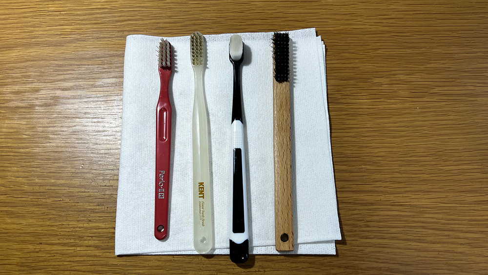 硬め～柔らかめまで各種ブラシ